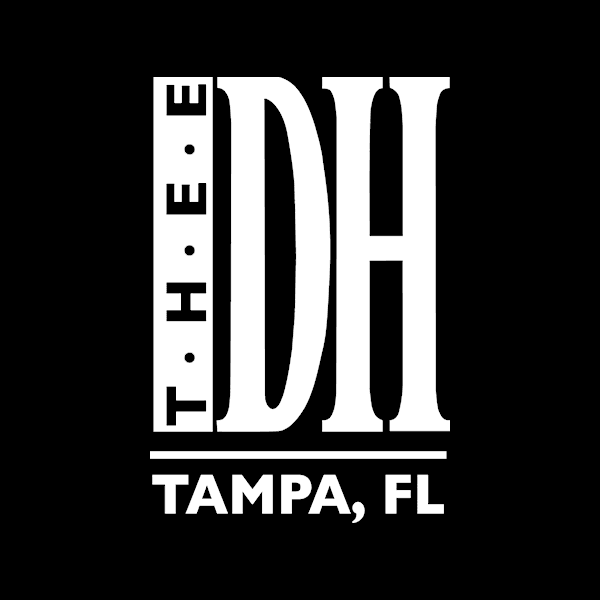 Logo for Thee Dollhouse